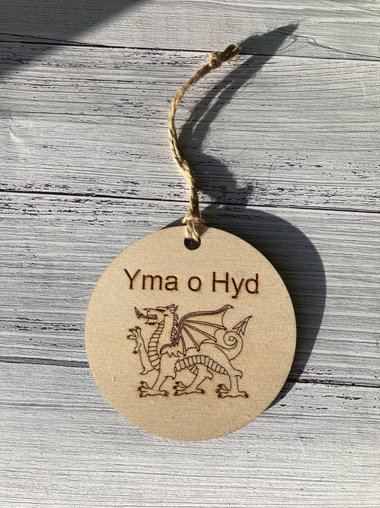 Welsh Bauble, Welsh Wooden Gift, Celtic Bauble, Yma o Hyd - CherryGroveCraft